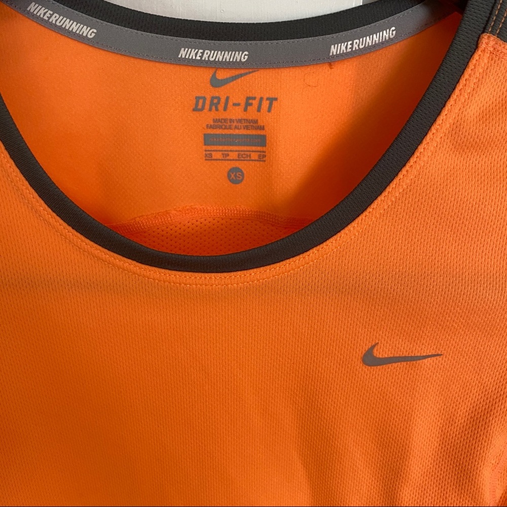 Nike Dri fit long sleeve in orange size xs - Picture 2 of 5